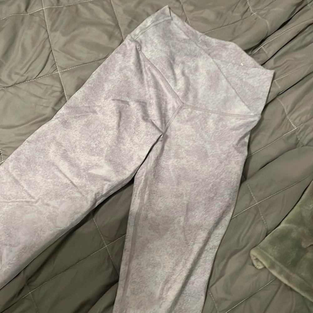 Light purple aerie crossover leggings worn once